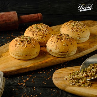 Multigrain Bun  رول الحبوب